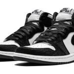 AIR JORDAN 1 RETRO HIGH OG WMNS "Twist"