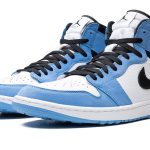 Air Jordan 1 "University Blue"
