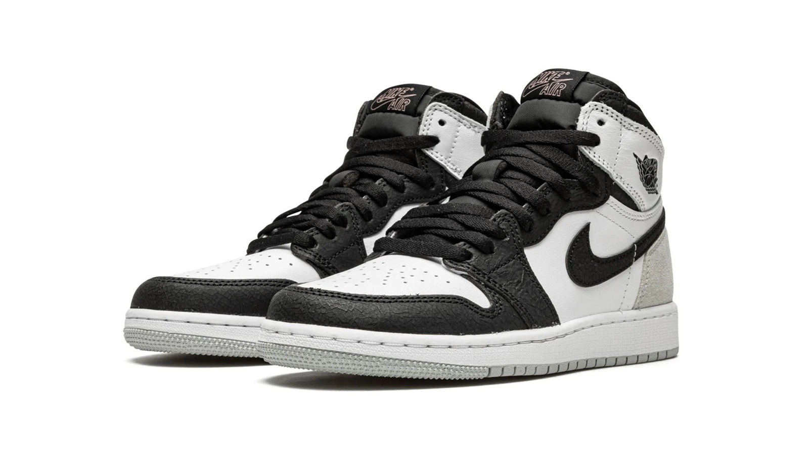 1_181-1.jpg Air Jordan 1 Retro High OG "Stage Haze" - Image 1