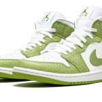 AIR JORDAN 1 MID SE WMNS "Green Python"