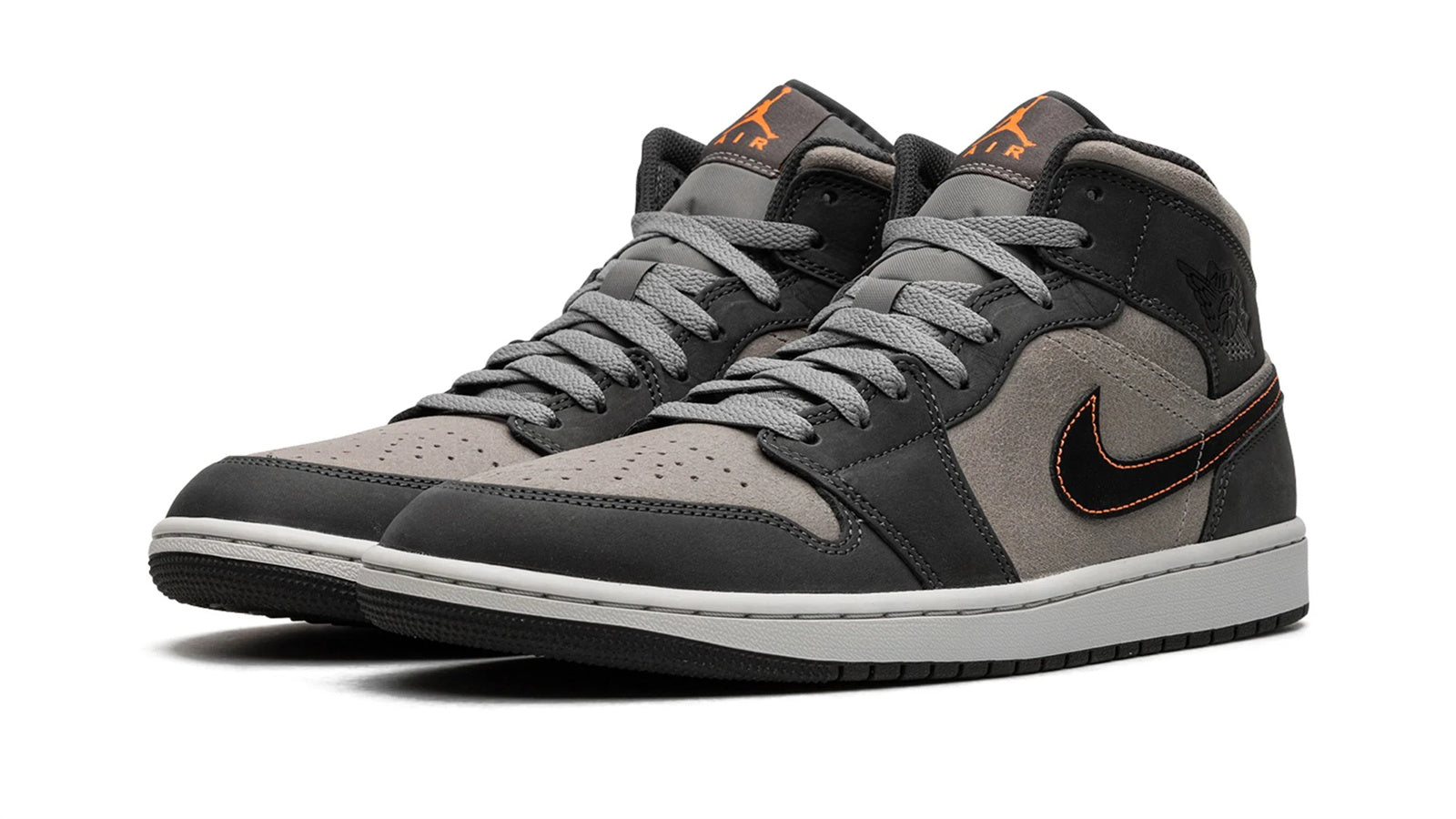 1_24_2daaaa85-15fb-49c3-89b9-34f3e065f08e-1.jpg Air Jordan 1 Mid SE "Night Stadium" - Image 1