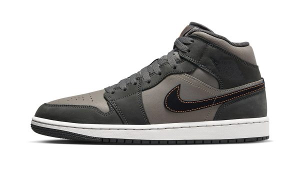 Air Jordan 1 Mid SE "Night Stadium" - Image 3