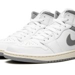 Air Jordan 1 Mid "White / Stealth Grey"