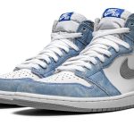 Air Jordan 1 Retro High OG "Hyper Royal"