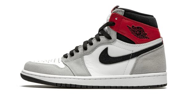 Air Jordan 1 Retro High OG "Light Smoke Grey" - Image 3