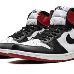 Air Jordan 1 Retro High OG "Black Toe 2016"