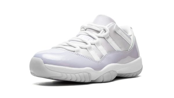 AIR JORDAN 11 LO WMNS "Pure Violet" - Image 4