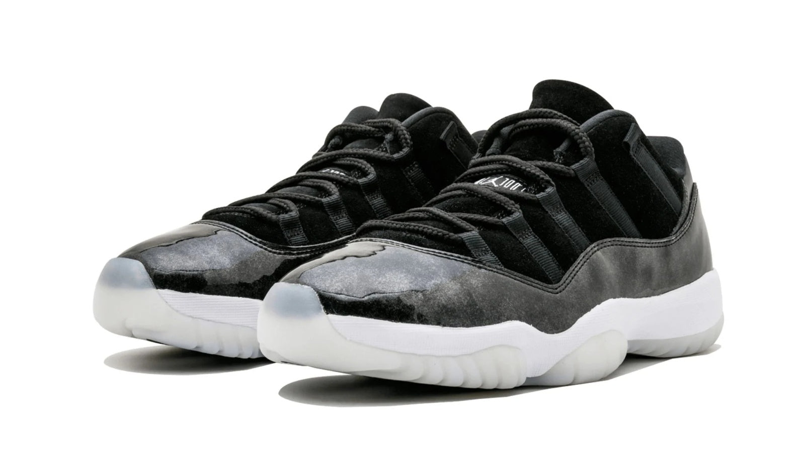 ddc5a9eac63f13f3887e09ff27f6722b-1.jpg Air Jordan 11 Retro Low "Barons" - Image 1